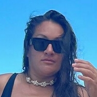 shesabigone Alaston
