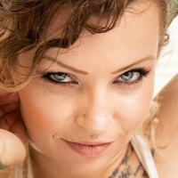 ShootCynVicious Alaston