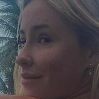 Sienna Kolesnyk Alaston
