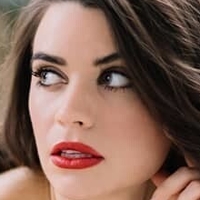 Stephanie Domet Alaston