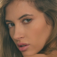 Taya Vais Alaston