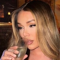 Ts lauren cox Alaston