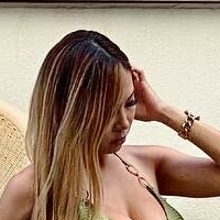 xlesliie Alaston