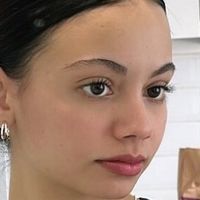 Zoe Manoek Alaston